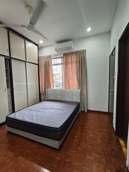 Rumah Teres 2 Tingkat untuk Disewa di Taman Pelangi (Johor Bahru) - Yaoyao Property - Bedroom - PropertyGuru.com.my
