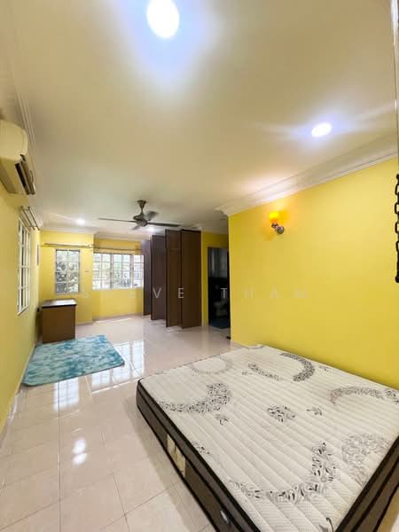 Rumah Teres 2 Tingkat untuk Dijual di Bandar Putra Permai (Seri Kembangan) - Steve Tham - Bedroom - PropertyGuru.com.my