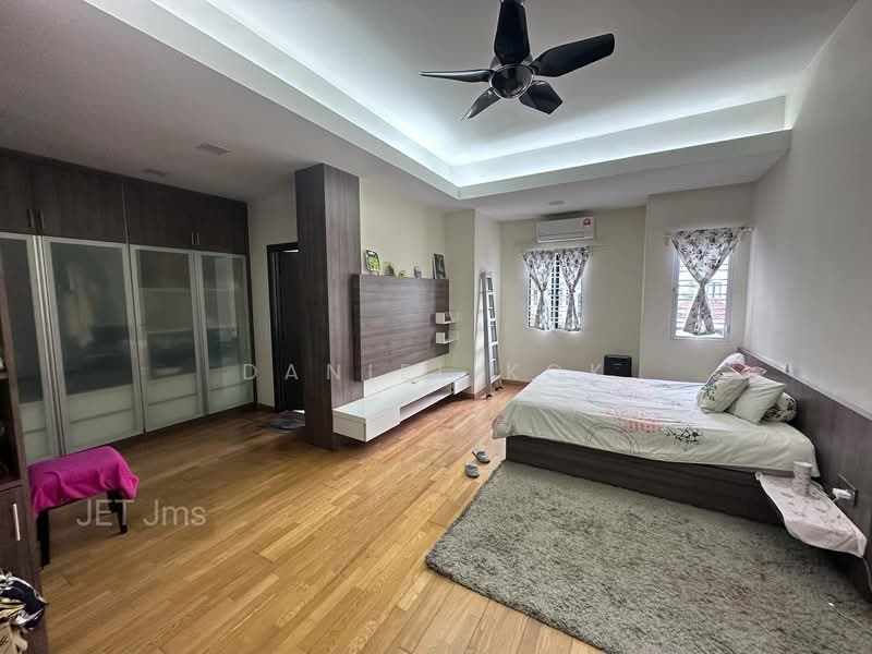 3-storey Terraced House for Sale in Kawasan 8, Taman Sri Gadong (Klang) - Daniel Kok - Bedroom - PropertyGuru.com.my