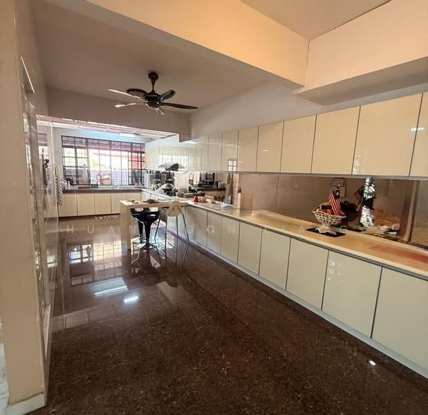 Semi-Detached House for Sale in Jalan Ipoh (Kuala Lumpur) - Huan Boon Liang - Kitchen - PropertyGuru.com.my