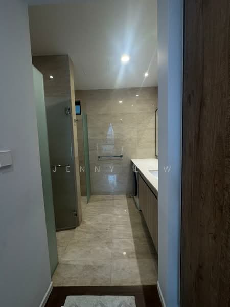Servis Apartment untuk Disewa di 10 Stonor - Jenny low - Bathroom - PropertyGuru.com.my