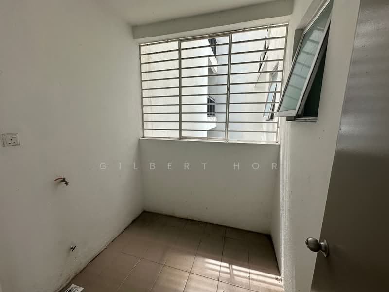 Condominium for Rent at Platinum Splendor Residence - Gilbert Hor - Balcony - PropertyGuru.com.my