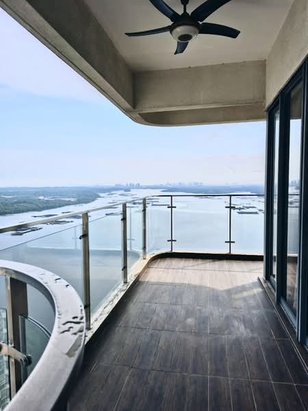 Kondominium untuk Dijual di Bay Laurel @ Country Garden Danga Bay - Sheng Long - Balcony - PropertyGuru.com.my