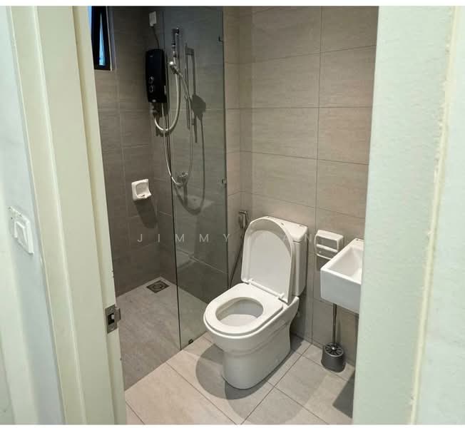 Servis Apartment untuk Dijual di Ashino @ Gravit8 - Jimmy Tan - Bathroom - PropertyGuru.com.my
