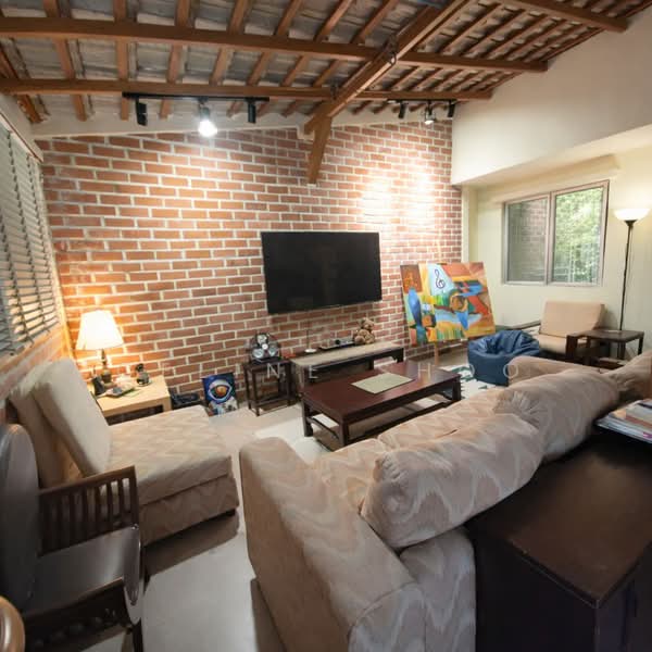 Bukit OUG Townhouse untuk Untuk Dijual - RM 1,000,000, Apr 2026 - Living Room - PropertyGuru.com.my