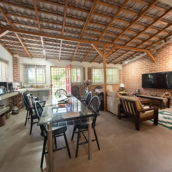 Bukit OUG Townhouse untuk Untuk Dijual - RM 1,000,000, Apr 2026 - Living Room - PropertyGuru.com.my