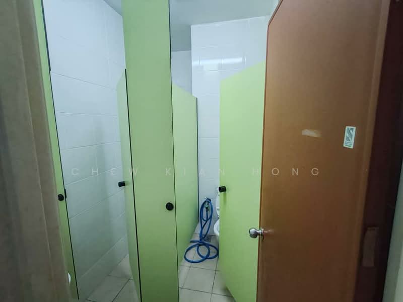 Service Residence for Sale at Sky Gardens Residences - Chew Kian Hong - Bathroom - PropertyGuru.com.my