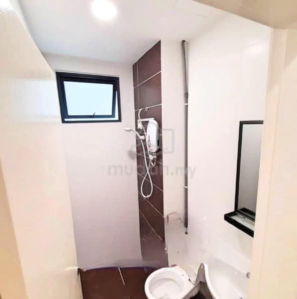 Kondominium untuk Disewa di Skyview Residence - TS Lim - Bathroom - PropertyGuru.com.my