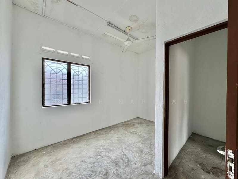 Rumah Teres 2 Tingkat untuk Dijual di Taman Muhibbah (Kluang) - Saedah Napisah - Interior - PropertyGuru.com.my