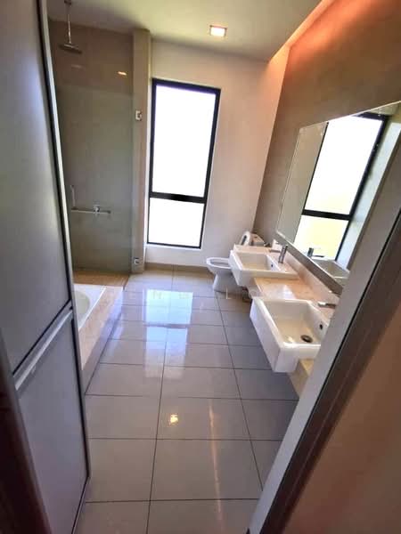Bayou Creek @ Leisure Farm untuk Untuk Dijual - RM 5,400,000, Apr 2026 - Bathroom - PropertyGuru.com.my