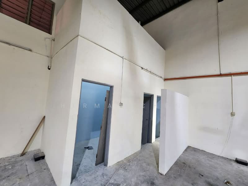 Taman Tan Sri Yaacob Semi-D Factory For Rent (Light Industry) - 1