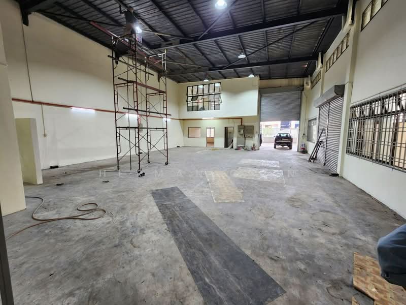 Taman Tan Sri Yaacob Semi-D Factory For Rent (Light Industry) - 2