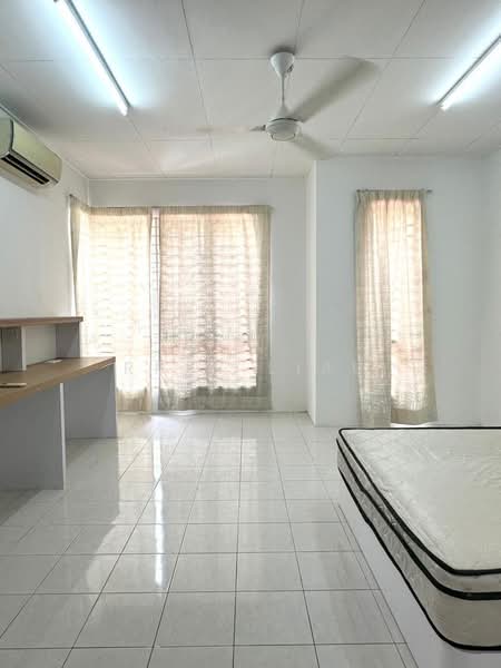 2-storey Terraced House for Rent in Setia Impian (Setia Alam) - Rain Liau - Bedroom - PropertyGuru.com.my