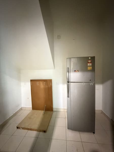3-storey Terraced House for Rent in Seri Kembangan (Selangor) - Pristine Low - Interior - PropertyGuru.com.my
