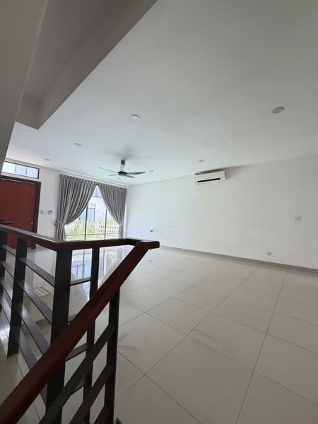 3-storey Terraced House for Rent in Seri Kembangan (Selangor) - Pristine Low - Interior - PropertyGuru.com.my