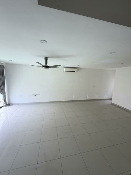 3-storey Terraced House for Rent in Seri Kembangan (Selangor) - Pristine Low - Living Room - PropertyGuru.com.my