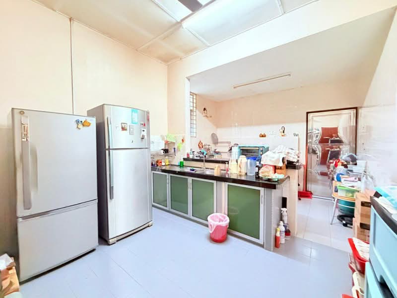 Bungalow for Sale in Kluang (Johor) - May Tan - Kitchen - PropertyGuru.com.my