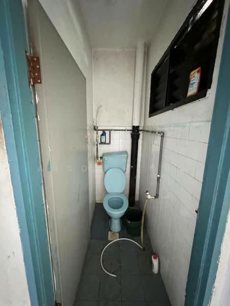 Rumah Teres 1 Tingkat untuk Dijual di Bandar Kulai (Kulai) - Anson Hiong - Bathroom - PropertyGuru.com.my