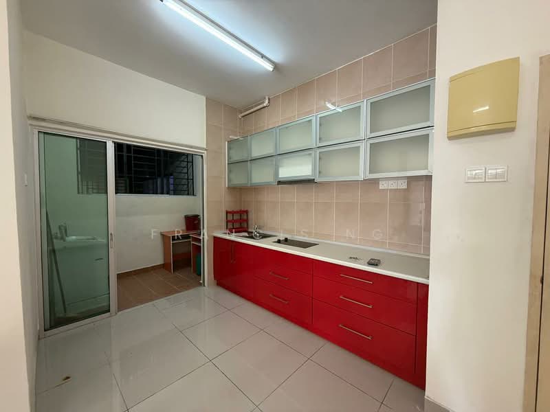 Servis Apartment untuk Disewa di OUG Parklane - Francis Ng - Kitchen - PropertyGuru.com.my