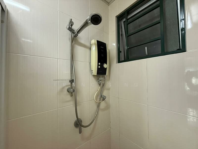 Servis Apartment untuk Disewa di OUG Parklane - Francis Ng - Bathroom - PropertyGuru.com.my