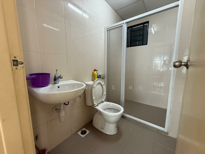 Servis Apartment untuk Disewa di OUG Parklane - Francis Ng - Bathroom - PropertyGuru.com.my