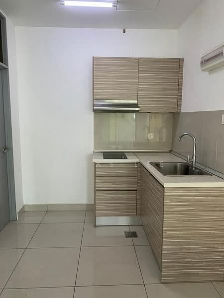Condominium for Rent at PARC Regency (Residensi Masai) - Lucas Lee - Kitchen - PropertyGuru.com.my