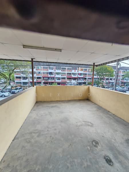 2-storey Terraced House for Sale in Taman Kepong (Kepong) - Alex Loo - Balcony - PropertyGuru.com.my