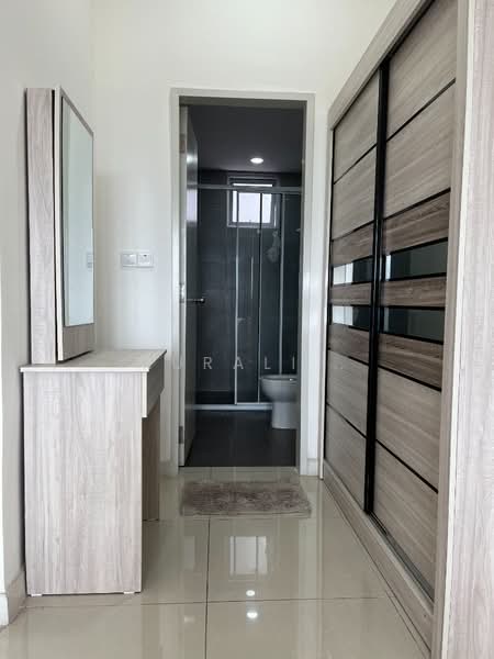 Service Residence for Rent at Savanna Executive Suite @ Southville City - Murali . - Bathroom - PropertyGuru.com.my