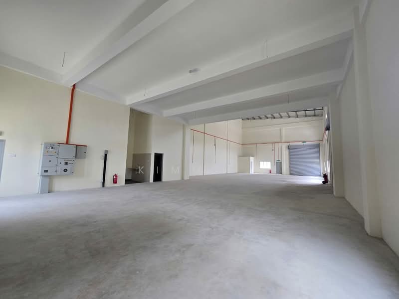 Factory for Rent in Saujana Rawang (Rawang) - Kimmy . - Interior - PropertyGuru.com.my