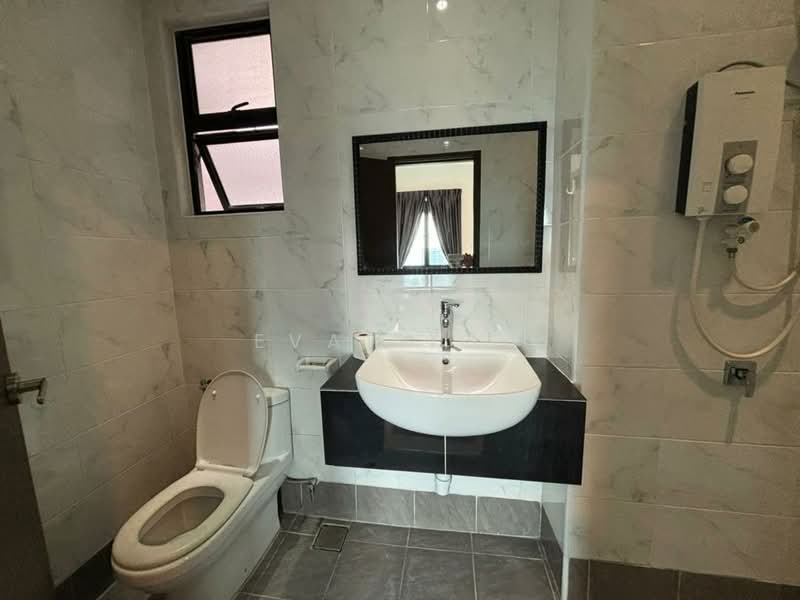 Servis Apartment untuk Disewa di Sky Breeze Service Apartment - Eva Siow - Bathroom - PropertyGuru.com.my