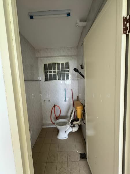 Pangsapuri untuk Disewa di Nibong Indah - Stephanie Lim - Bathroom - PropertyGuru.com.my