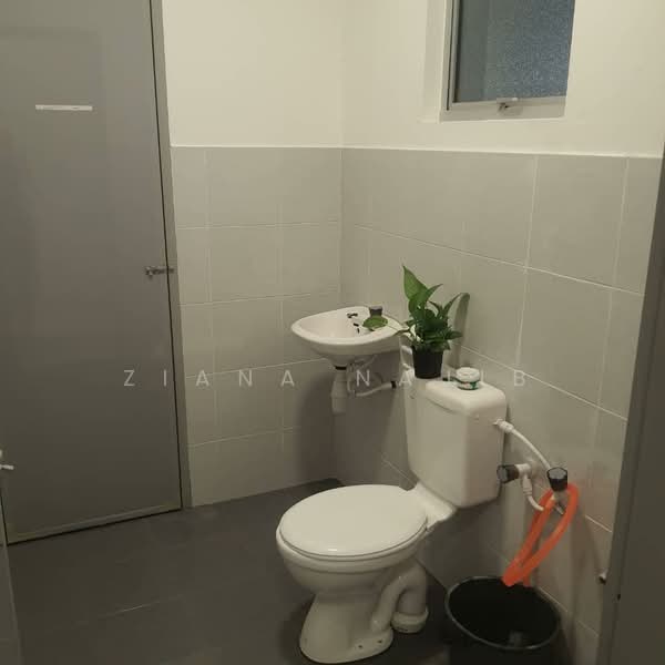 2-storey Terraced House for Rent in Kuala Selangor (Selangor) - Ziana Najib - Bathroom - PropertyGuru.com.my