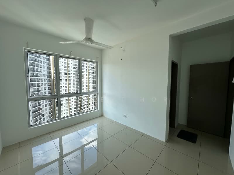 Platinum Splendor Residence untuk Untuk Dijual - RM 440,000, Apr 2026 - Living Room - PropertyGuru.com.my