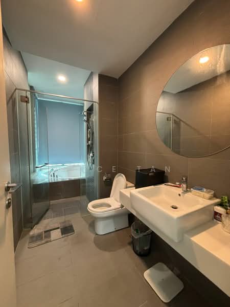 Kondominium untuk Disewa di The Light Collection III - Joyce Tan - Bathroom - PropertyGuru.com.my