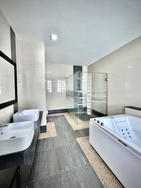 Bungalow for Sale in Tanjung Bungah (Penang) - Pei Hong - Bathroom - PropertyGuru.com.my