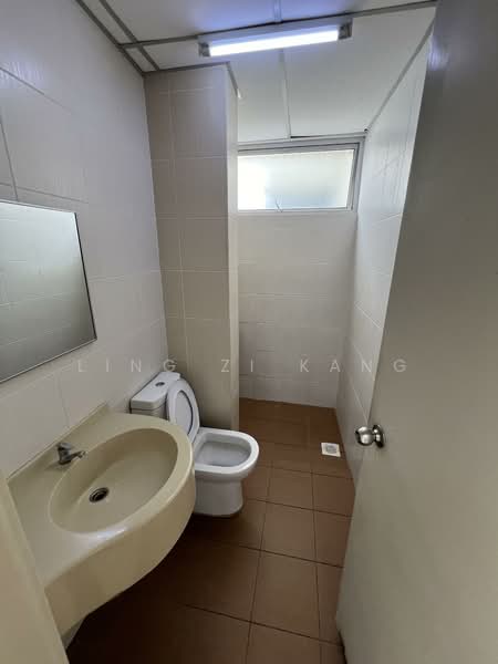 Condominium for Rent at Platinum Lake PV 16 - Ling Zi Kang - Bathroom - PropertyGuru.com.my