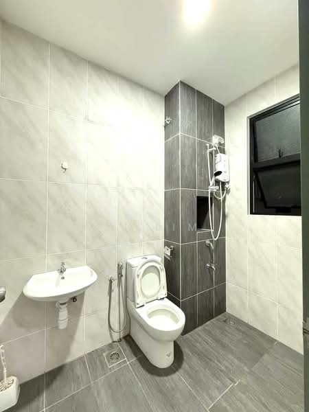 2-storey Terraced House for Rent in Permas Jaya (Johor Bahru) - JJ Lim - Bathroom - PropertyGuru.com.my