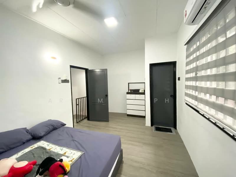2-storey Terraced House for Sale in Bandar Saujana Putra (Tanjong Duabelas) - Arif Mustapha - Bedroom - PropertyGuru.com.my
