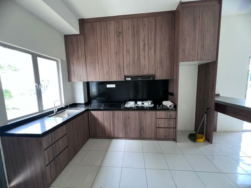 Rumah Bandar untuk Dijual di Dengkil (Selangor) - Firuz Rahmad - Kitchen - PropertyGuru.com.my