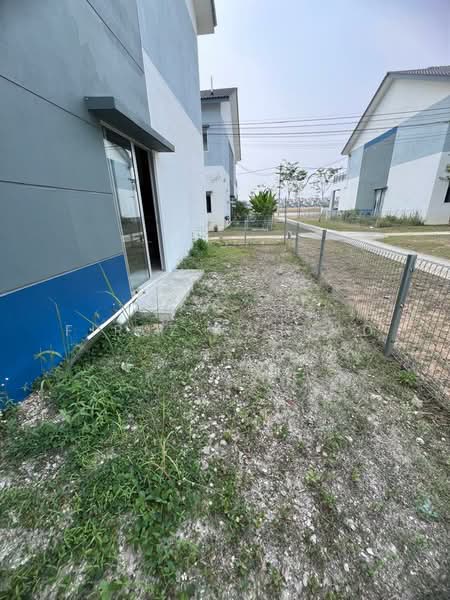 Rumah Bandar untuk Dijual di Dengkil (Selangor) - Firuz Rahmad - Exterior - PropertyGuru.com.my