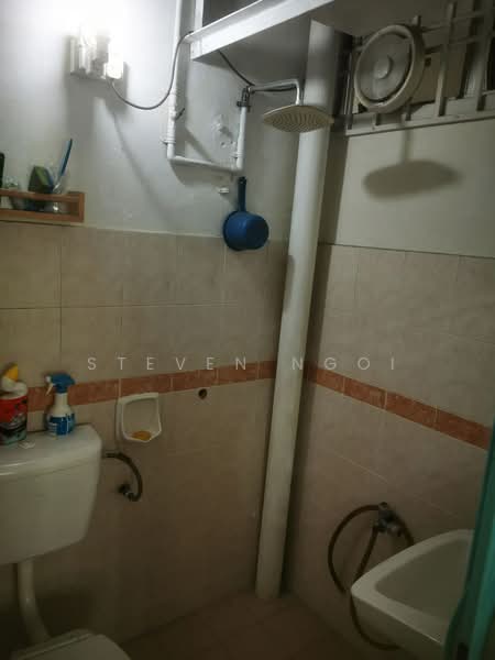 Rumah Flat untuk Disewa di TAMAN BAYU PUTERI - Steven Ngoi - Bathroom - PropertyGuru.com.my