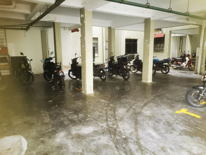 Rumah Flat untuk Disewa di TAMAN BAYU PUTERI - Steven Ngoi - Car Park - PropertyGuru.com.my