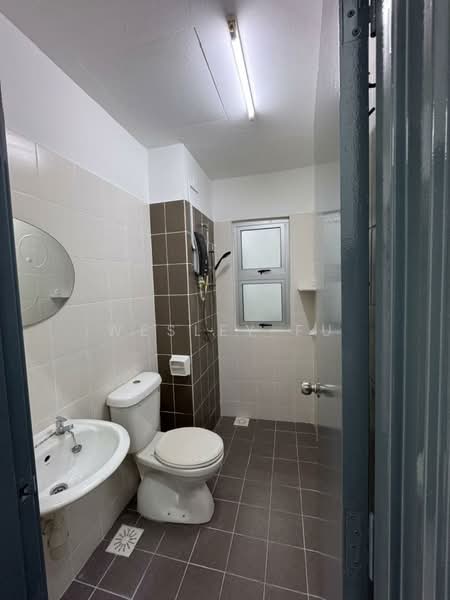 Service Residence for Sale at Saville @ Kajang - Wesley Fu - Bathroom - PropertyGuru.com.my