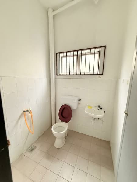 2-storey Terraced House for Sale in Taman Sri Indah (Klang) - James Teoh - Bathroom - PropertyGuru.com.my