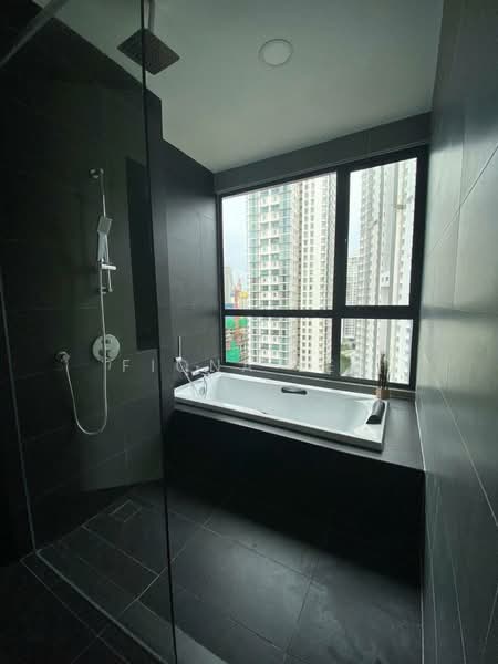 Condominium for Rent at Sunway Mont Residences - Fiona Lee - Bathroom - PropertyGuru.com.my
