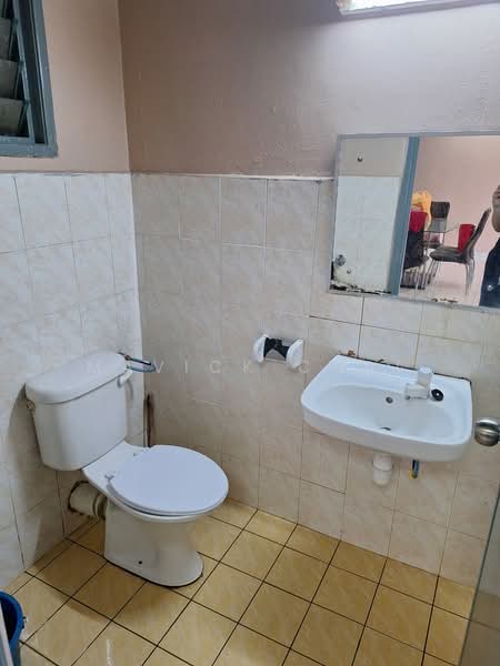 Pangsapuri untuk Disewa di Vista Pinggiran Apartment - Mavick Chai - Bathroom - PropertyGuru.com.my