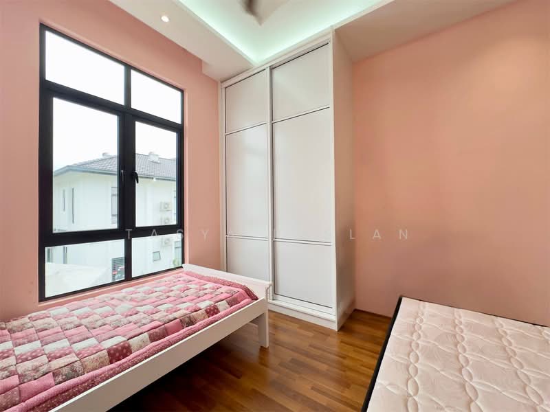 Rumah Berkembar untuk Dijual di Kuala Selangor (Selangor) - Tasya Ruslan - Bedroom - PropertyGuru.com.my