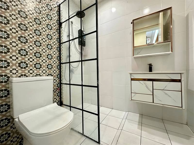 Rumah Berkembar untuk Dijual di Kuala Selangor (Selangor) - Tasya Ruslan - Bathroom - PropertyGuru.com.my