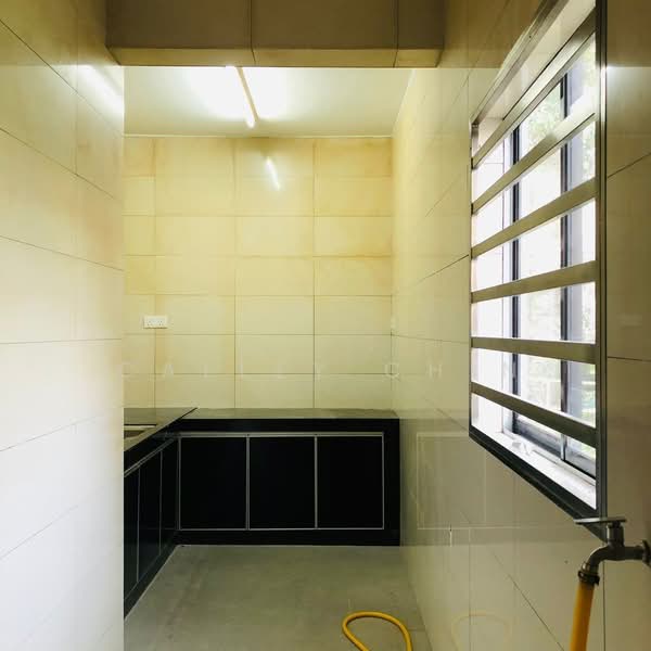 Taman Timor Skudai untuk Untuk Dijual - RM 850,000, Apr 2026 - Kitchen - PropertyGuru.com.my