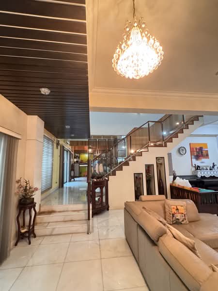 Rumah Banglo untuk Dijual di Ampang (Selangor) - KayY Yong - Living Room - PropertyGuru.com.my